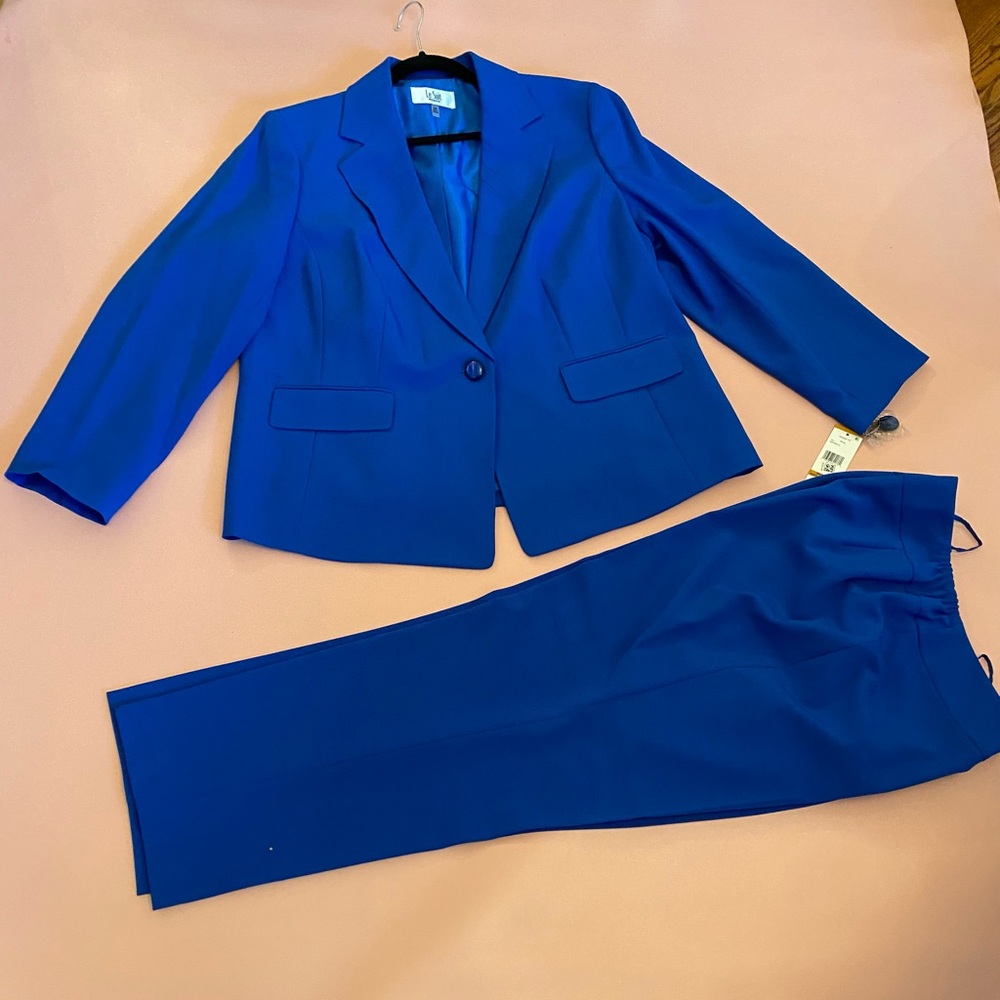 Kasper new 16w pants suit with tags